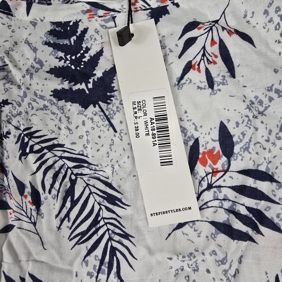 Step In Style Women's Size‎ Large White Floral Short Sleeve Dress New - Picture 2 of 6